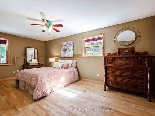 573042 Side Road 57A, Grey Highlands, ON - Indoor Photo Showing Bedroom