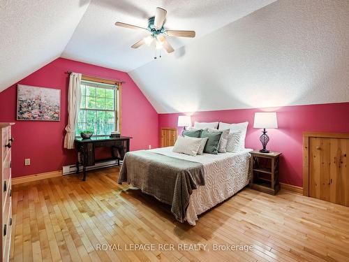 573042 Side Road 57A, Grey Highlands, ON - Indoor Photo Showing Bedroom