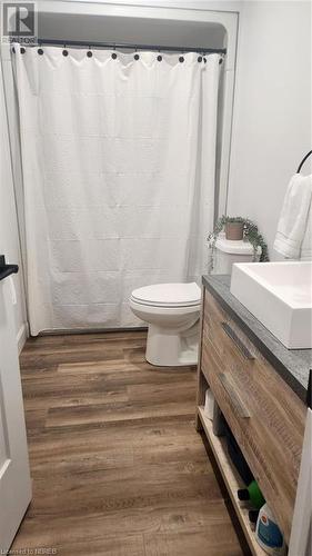 488 Second Avenue W, North Bay, ON - Indoor Photo Showing Bathroom