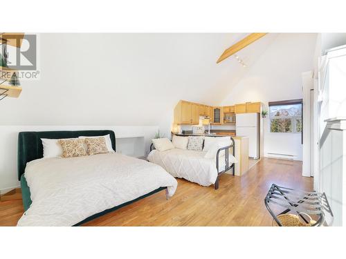 945 Westridge  Way, Invermere, BC - Indoor Photo Showing Bedroom