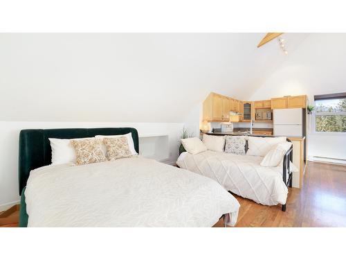 945 Westridge Way, Invermere, BC - Indoor Photo Showing Bedroom