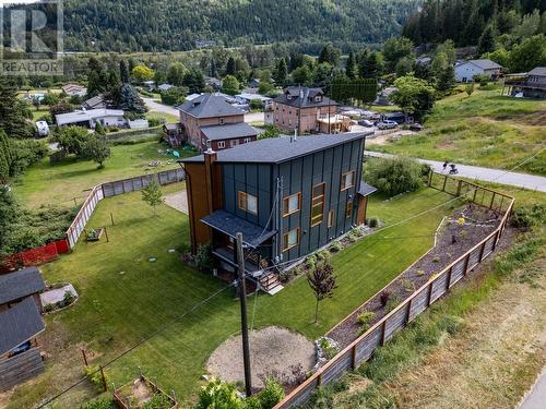 2490 Knob Road, Castlegar, BC - Outdoor With View