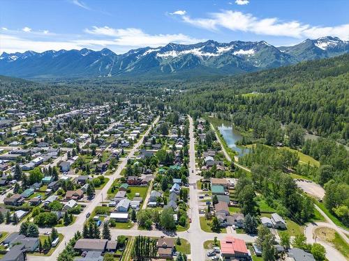1022 10Th Avenue, Fernie, BC - Outdoor With View
