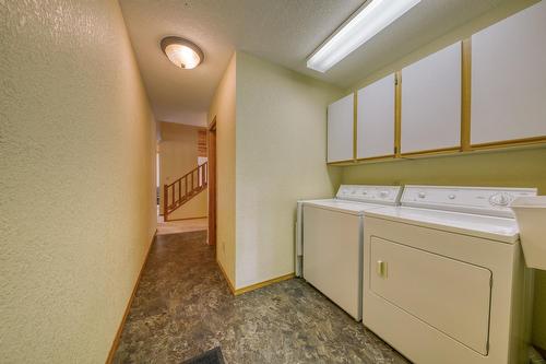 4889 Fairmont Creek Road, Fairmont Hot Springs, BC - Indoor Photo Showing Laundry Room