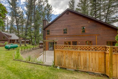 4889 Fairmont Creek Road, Fairmont Hot Springs, BC - Outdoor With Exterior