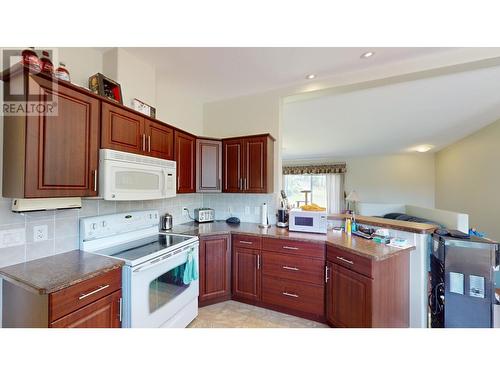 8468 Baher North Road, Sparwood, BC - Indoor Photo Showing Kitchen