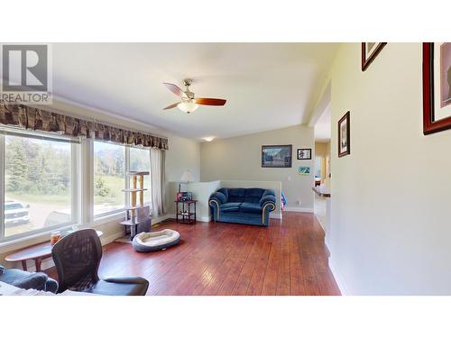 8468 Baher North Road, Sparwood, BC - Indoor