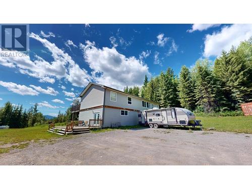 8468 Baher North Road, Sparwood, BC - Outdoor