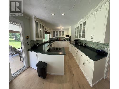 2117 Bradshaw Road, Quesnel, BC - Indoor Photo Showing Kitchen