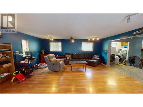 1181 Bernadette Road, Quesnel, BC - Indoor Photo Showing Living Room