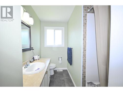 230 Litzenburgh Crescent, Williams Lake, BC - Indoor Photo Showing Bathroom