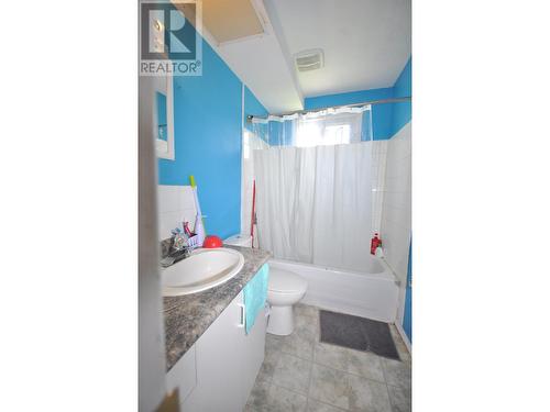 230 Litzenburgh Crescent, Williams Lake, BC - Indoor Photo Showing Bathroom