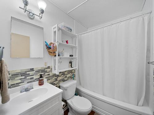 5-2390 Seyom Cres, Merritt, BC - Indoor Photo Showing Bathroom