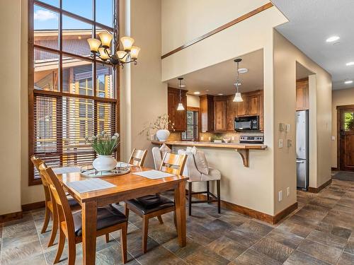 44-5035 Valley Drive, Sun Peaks, BC - Indoor Photo Showing Dining Room