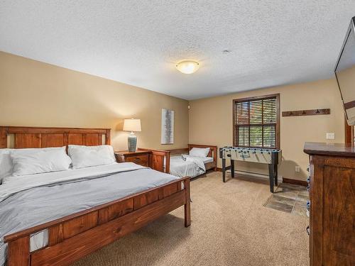 44-5035 Valley Drive, Sun Peaks, BC - Indoor Photo Showing Bedroom