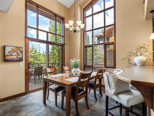 44-5035 Valley Drive, Sun Peaks, BC - Indoor Photo Showing Dining Room