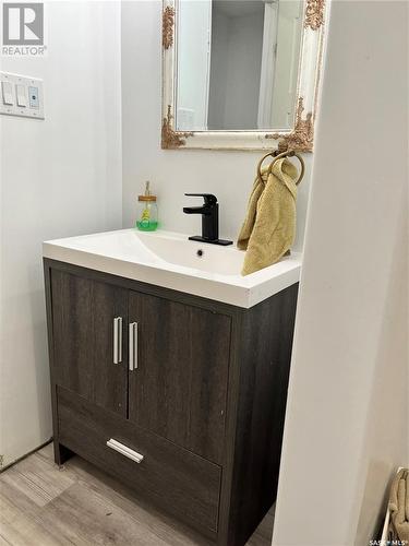 105 4Th Street, Birch Hills, SK - Indoor Photo Showing Bathroom