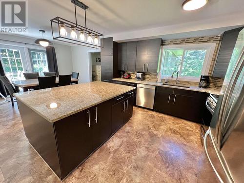 4055 Schemenaur Road, Quesnel, BC - Indoor Photo Showing Kitchen With Upgraded Kitchen
