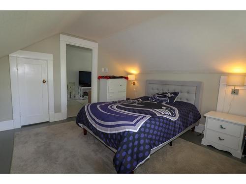 52 101St Avenue, Kimberley, BC - Indoor Photo Showing Bedroom