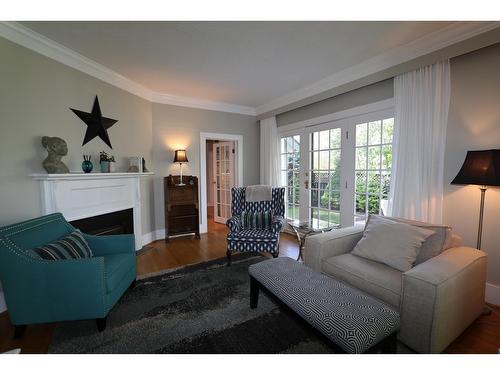 52 101St Avenue, Kimberley, BC - Indoor Photo Showing Living Room