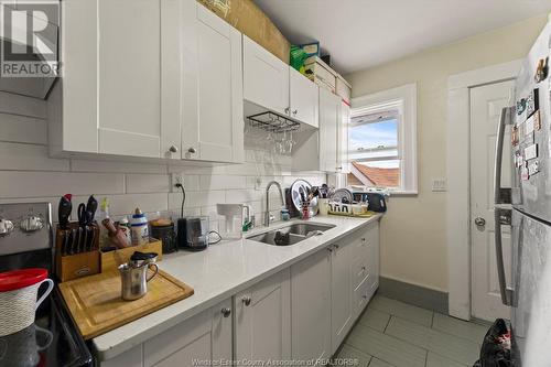 890 Howard Avenue, Windsor, ON - Indoor Photo Showing Kitchen With Double Sink