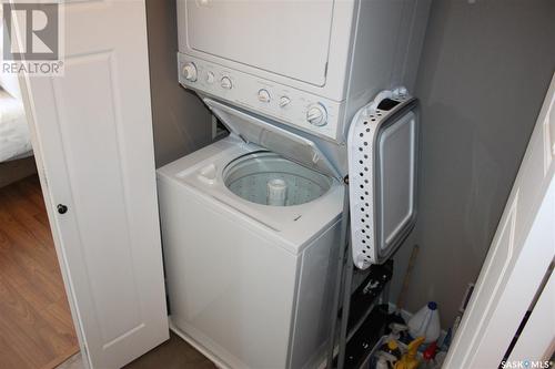 3257 Green Bank Road, Regina, SK - Indoor Photo Showing Laundry Room