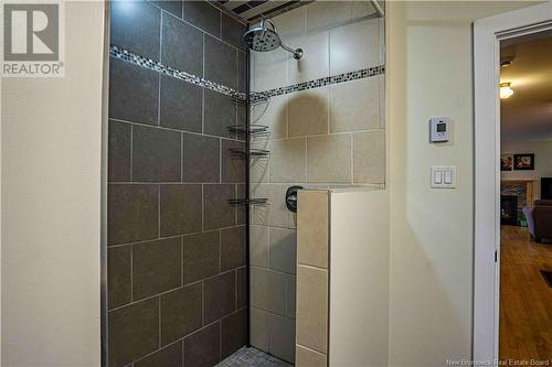 5 Hawthorne Terrace, Fredericton, NB - Indoor Photo Showing Bathroom