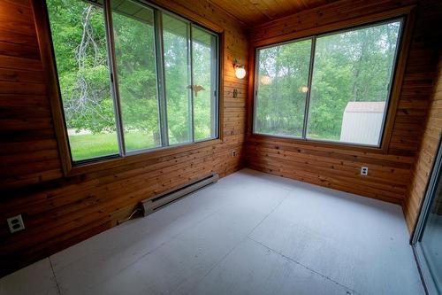 21 Spinnaker Lane, Gimli Rm, MB - Indoor Photo Showing Other Room