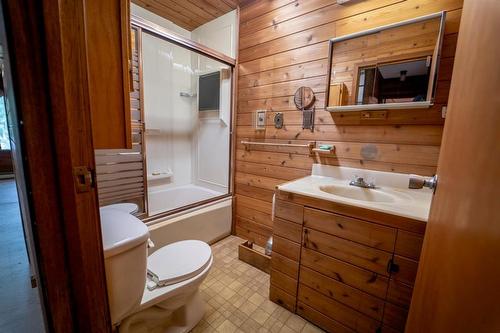 21 Spinnaker Lane, Gimli Rm, MB - Indoor Photo Showing Bathroom