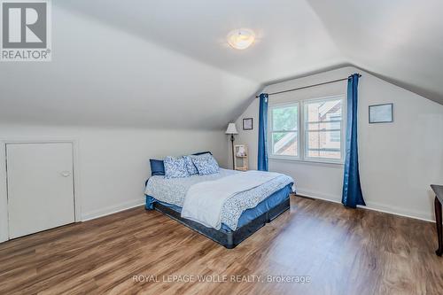 327 Highland Road E, Kitchener, ON - Indoor Photo Showing Bedroom