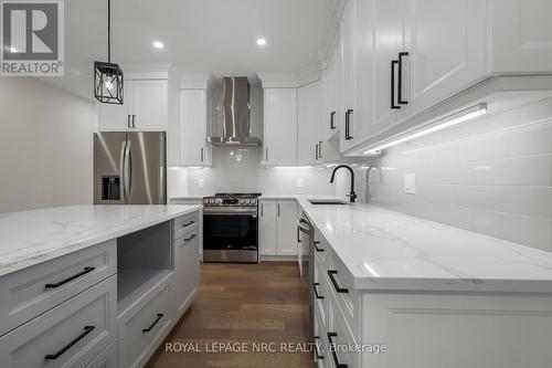 742 Clarence Street, Port Colborne, ON - Indoor Photo Showing Kitchen With Upgraded Kitchen