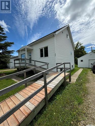 37 1St Avenue Sw, Norquay, SK - Outdoor With Exterior