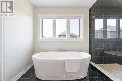 1350 Stevens Road, Innisfil, ON - Indoor Photo Showing Bathroom