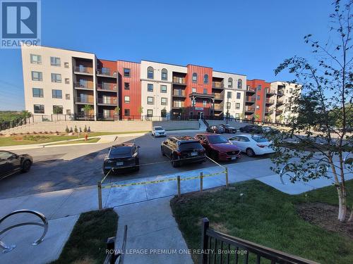 408 - 1 Chef Lane, Barrie, ON 