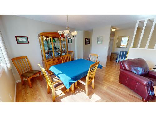 2209 5Th Street S, Cranbrook, BC - Indoor Photo Showing Dining Room