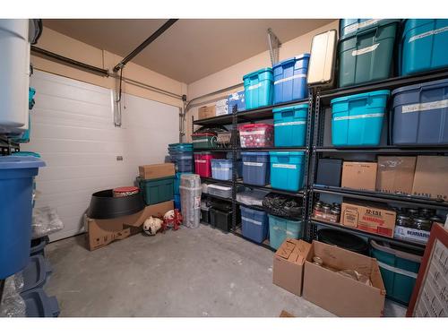 200 Boulder Creek, Cranbrook, BC - Indoor Photo Showing Garage