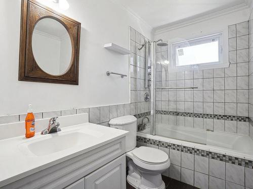Bathroom - 5845 Rue De Parme, Laval (Auteuil), QC - Indoor Photo Showing Bathroom