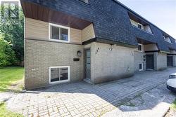 364 MONTFORT STREET  Ottawa, ON K1L 5N2