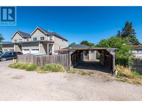 524 Gahan Avenue, Penticton, BC - Outdoor