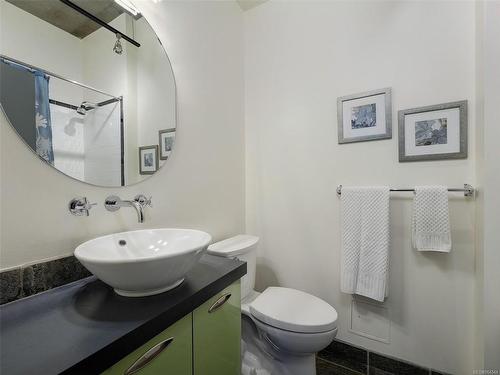 Ph10-21 Erie St, Victoria, BC - Indoor Photo Showing Bathroom