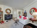 210-73 Gorge Rd West, Saanich, BC  - Indoor Photo Showing Living Room 