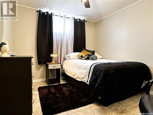 1581 106Th Street, North Battleford, SK - Indoor Photo Showing Bedroom