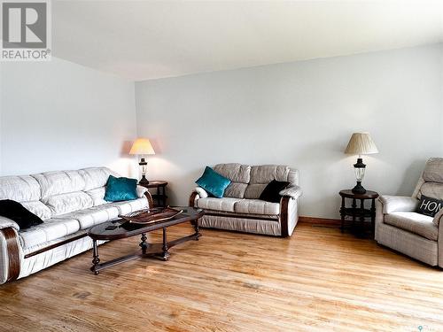 1581 106Th Street, North Battleford, SK - Indoor Photo Showing Living Room