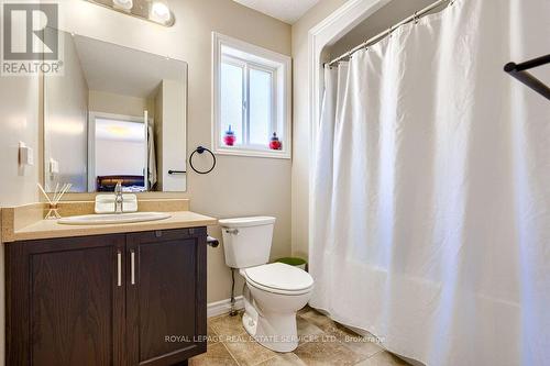 573 Forman Avenue, Stratford, ON - Indoor Photo Showing Bathroom