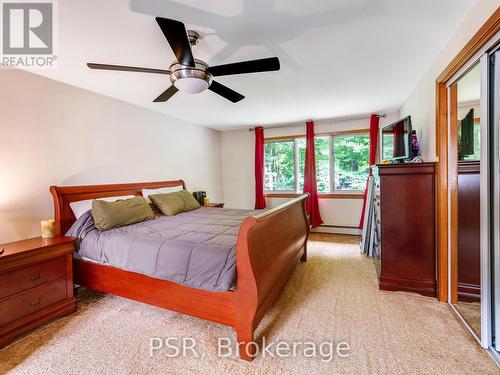 720 Muskoka Beach Road, Gravenhurst, ON - Indoor Photo Showing Bedroom