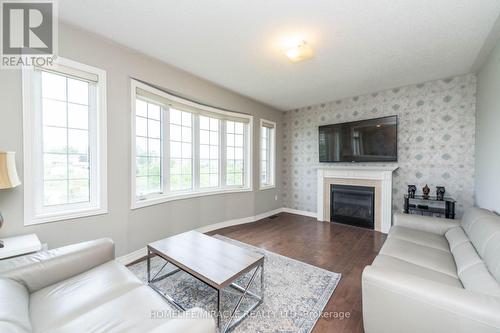 30 Lloyd Crescent, Brampton, ON - Indoor Photo Showing Living Room With Fireplace