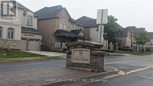 22 Beachville Circle, Brampton, ON - Outdoor With Facade