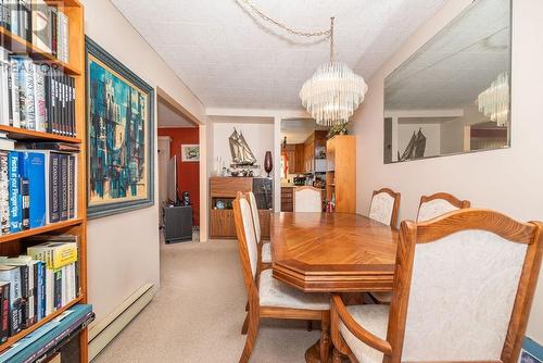 9 Laurentian Street, Deep River, ON - Indoor Photo Showing Dining Room