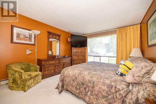 9 Laurentian Street, Deep River, ON - Indoor Photo Showing Bedroom