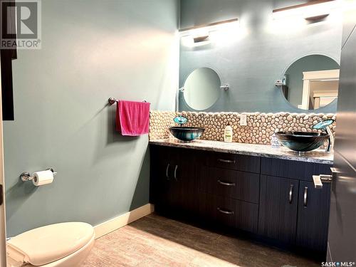 302 515 La Ronge Avenue, La Ronge, SK - Indoor Photo Showing Bathroom